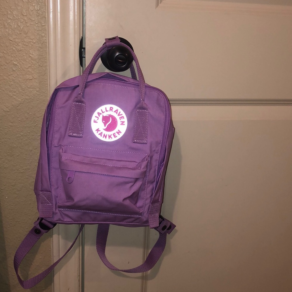 Orchid purple mini fjallraven kanken backpack